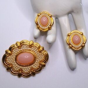 Vintage Avon Broach And Clip Earring Set. Goldtone With Pink Center Cabochon
